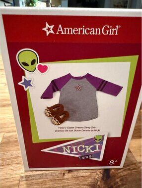 American Girl Nicki’s skater dream sleep set A200